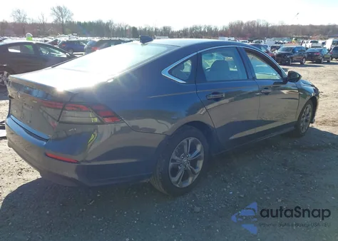 2024 Honda Accord Ex z USA, uszkodzony, nr VIN 1HGCY1F38RA002990